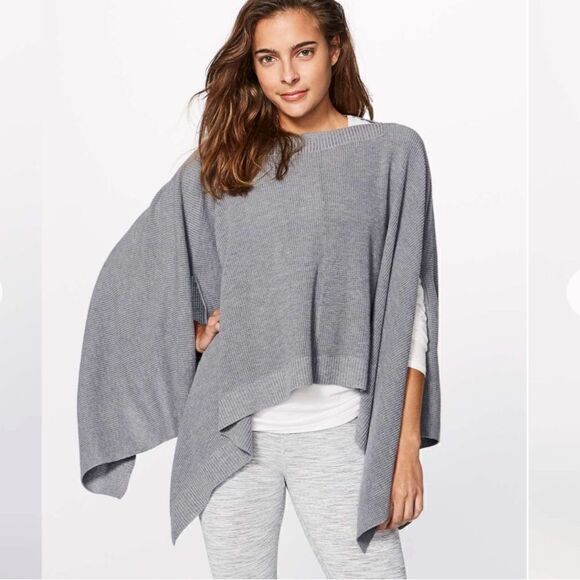 Lululemon Forward Flow Cape - Picture 11 of 12